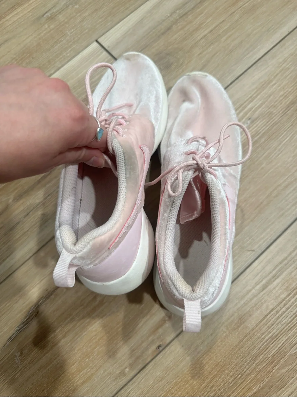 Nike Pink Roshe Girls Sneakers